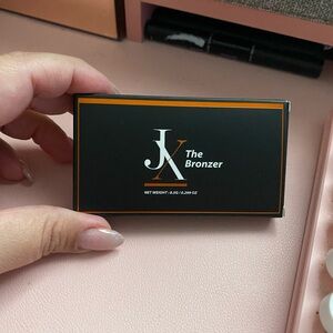 JX The Bronzer